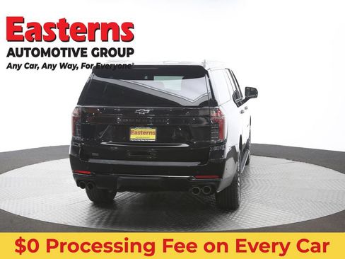 Used 2025 Chevrolet Suburban Z71 AWD/4WD image 41