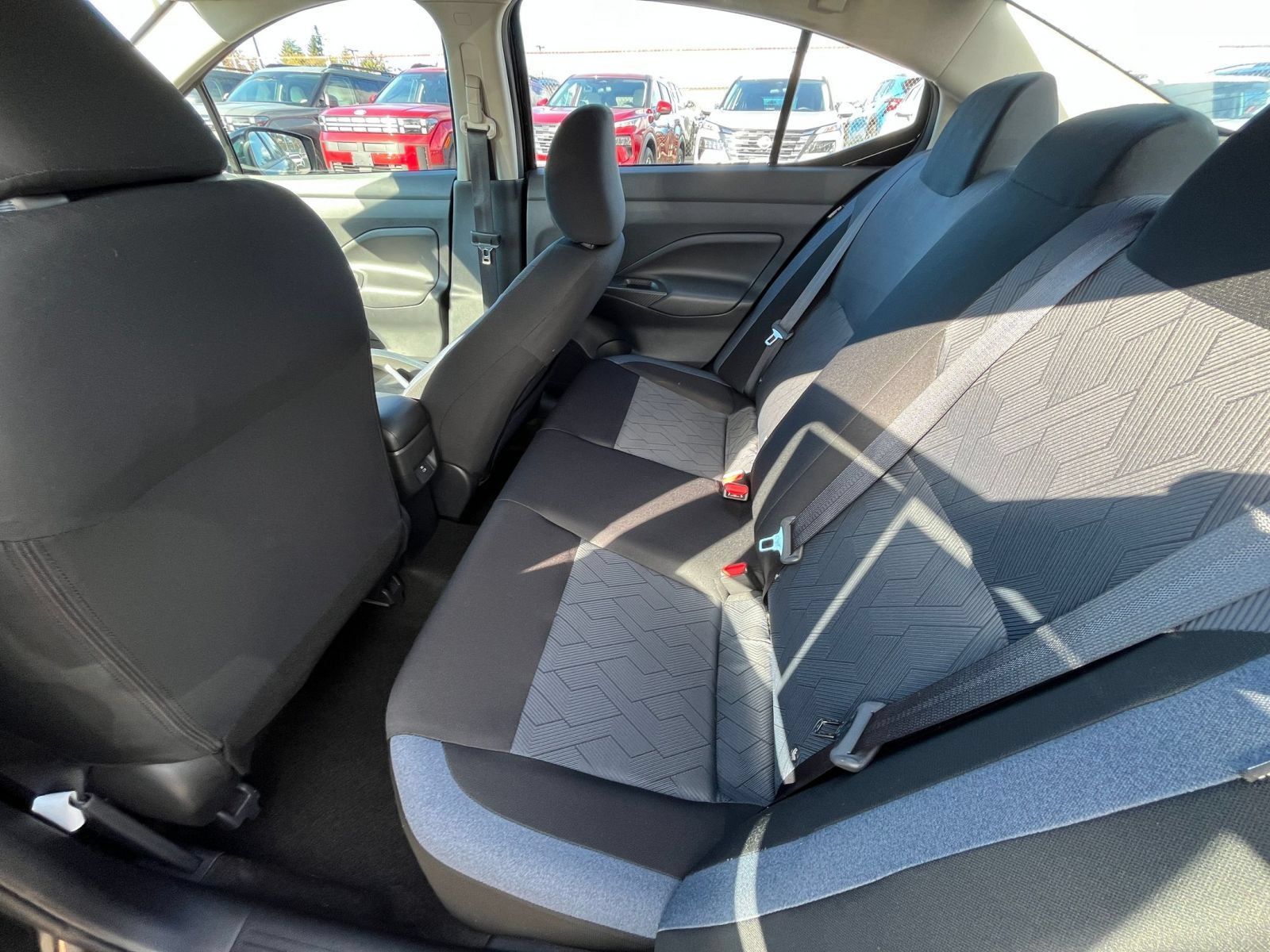 Used 2025 Nissan Versa SV FWD image 25