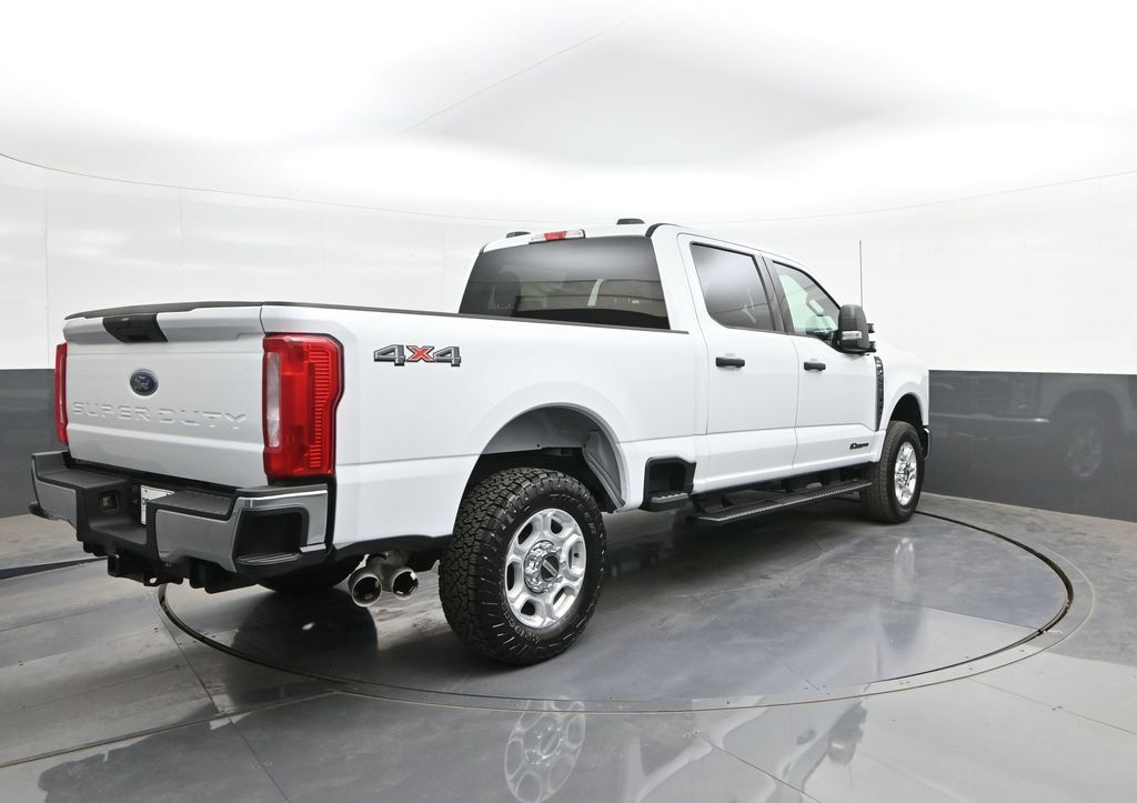 Used 2026 Ford F250 XLT AWD/4WD image 11