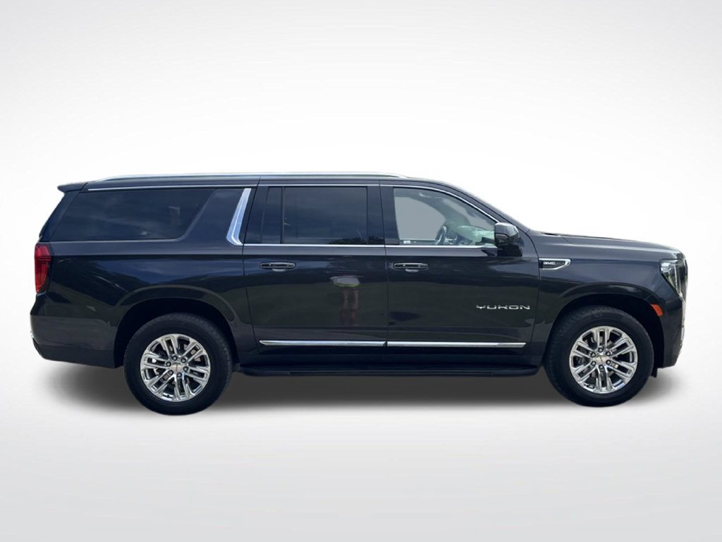 Used 2023 GMC Yukon XL SLT w/ SLT Luxury Package RWD image 5