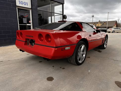 Used 1989 Chevrolet Corvette Coupe image 8