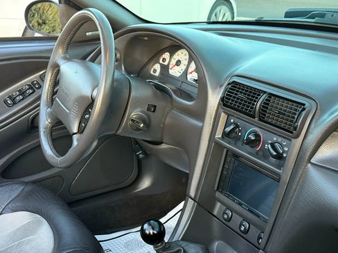Used 2001 Ford Mustang Cobra image 42