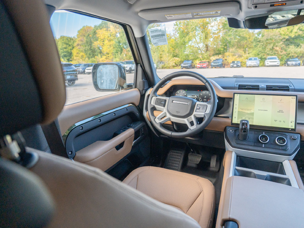 New 2026 Land Rover Defender 110 S AWD/4WD image 18