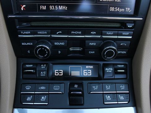 Used 2014 Porsche 911 Carrera 4S AWD/4WD image 27