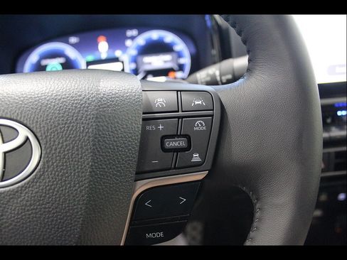 Used 2026 Toyota Camry XSE w/ Premium Package AWD/4WD image 24