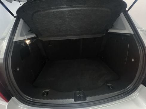 Used 2021 Chevrolet Trax LT FWD image 47