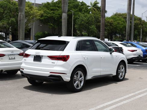 Used 2021 Audi Q3 2.0T Premium w/ Convenience Package AWD/4WD image 5