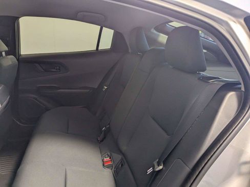 Used 2025 Toyota Prius LE FWD image 34