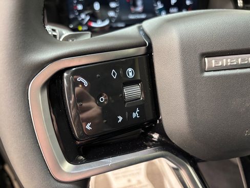 New 2025 Land Rover Discovery Sport S image 20