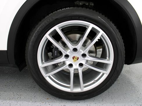 Used 2019 Porsche Cayenne image 81