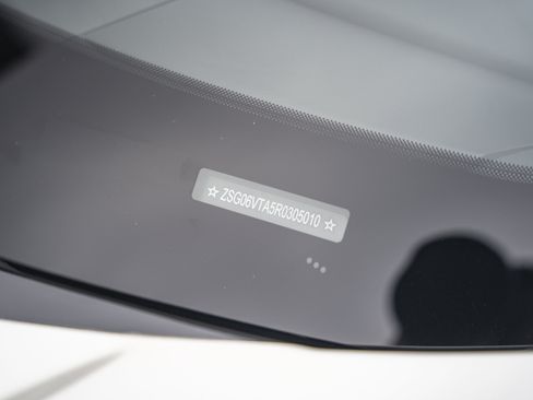 Used 2024 Ferrari Purosangue AWD/4WD image 60