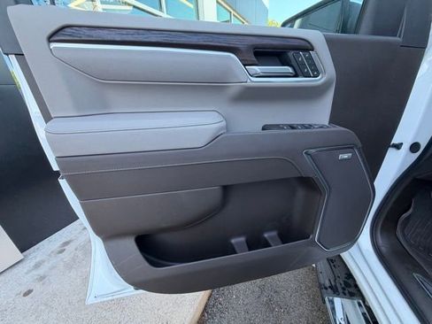 New 2026 GMC Sierra 1500 SLT AWD/4WD image 13