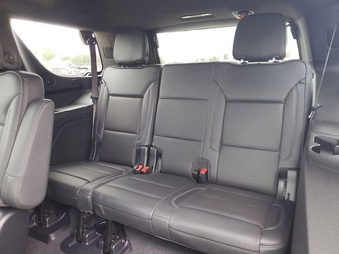 Used 2025 GMC Yukon Denali AWD/4WD image 11