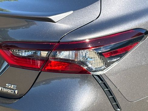 Used 2021 Toyota Camry SE w/ Cold Weather Package FWD image 50