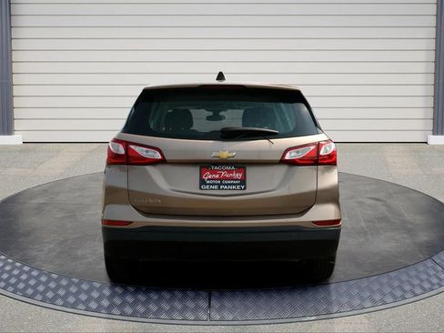 Used 2019 Chevrolet Equinox LS FWD image 6