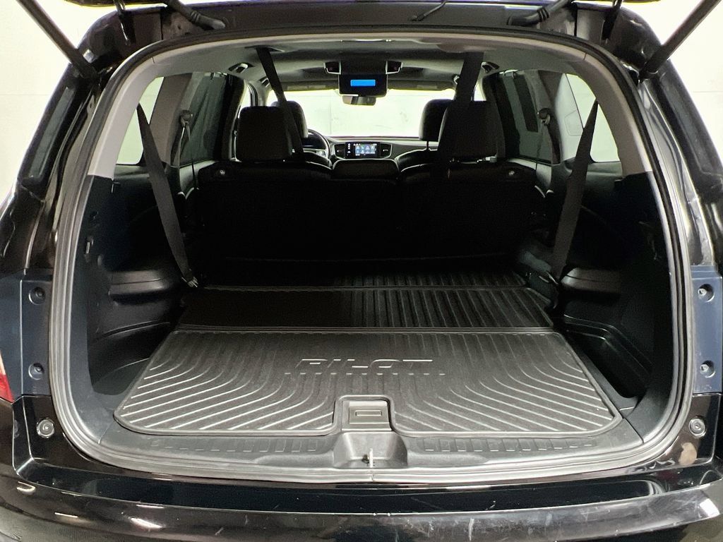 Used 2021 Honda Pilot Touring image 24
