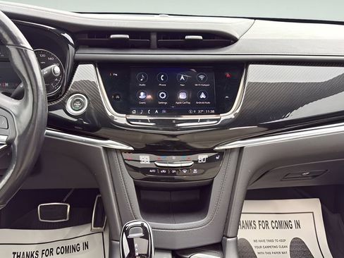 Used 2021 Cadillac XT6 Sport image 17