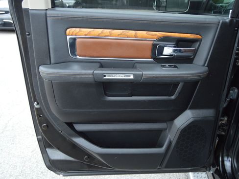 Used 2013 RAM 1500 Laramie Longhorn w/ Convenience Group AWD/4WD image 19