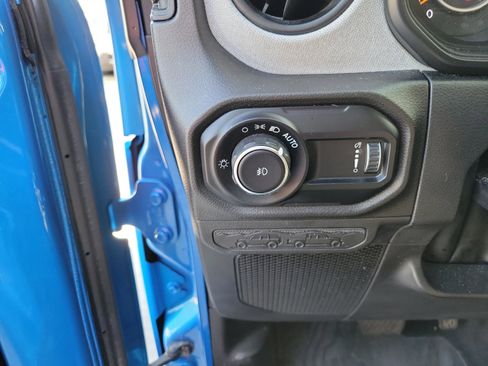 Used 2024 Jeep Wrangler Unlimited Sport AWD/4WD image 27