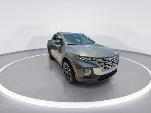 Used 2022 Hyundai Santa Cruz SEL w/ Activity Package FWD image 2