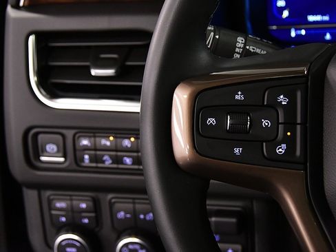 Used 2023 Chevrolet Tahoe High Country image 19