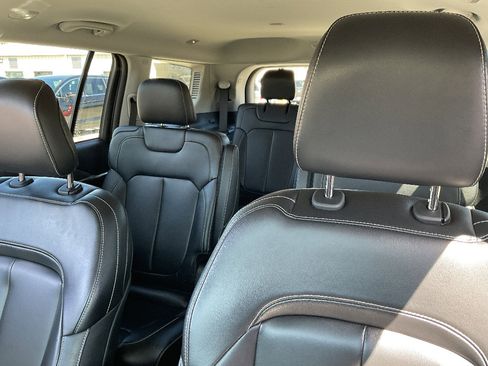 Used 2023 Jeep Grand Cherokee L Limited image 13