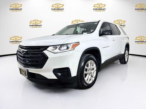 Used 2020 Chevrolet Traverse LS w/ LPO, Blackout Package FWD image 3
