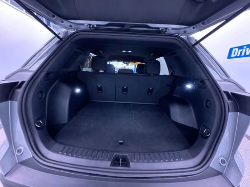 Used 2025 Chevrolet Equinox LT image 40