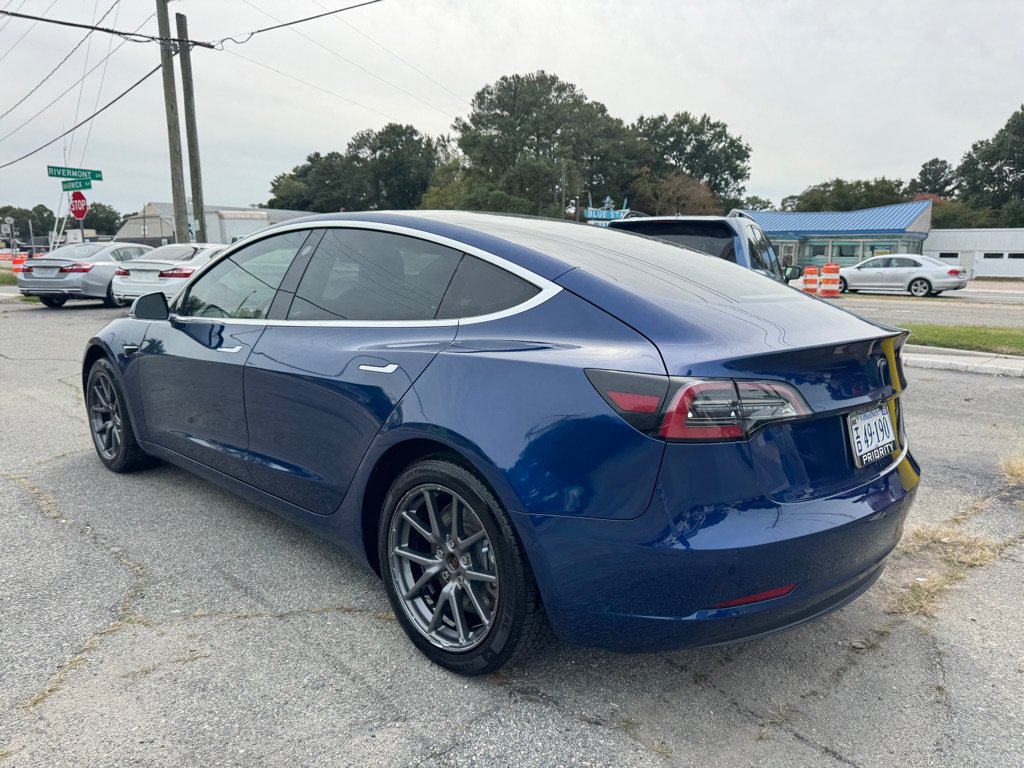Used 2019 Tesla Model 3 Standard Range Plus RWD image 5
