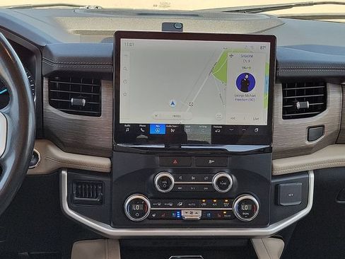 Used 2022 Ford Expedition Max Limited RWD image 10
