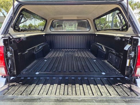 Used 2022 Toyota Tacoma SR RWD image 9