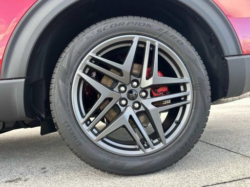New 2026 Ford Explorer ST-Line w/ ST-Line Street Pack image 19