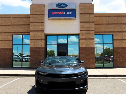 Used 2022 Chevrolet Camaro SS RWD image 3