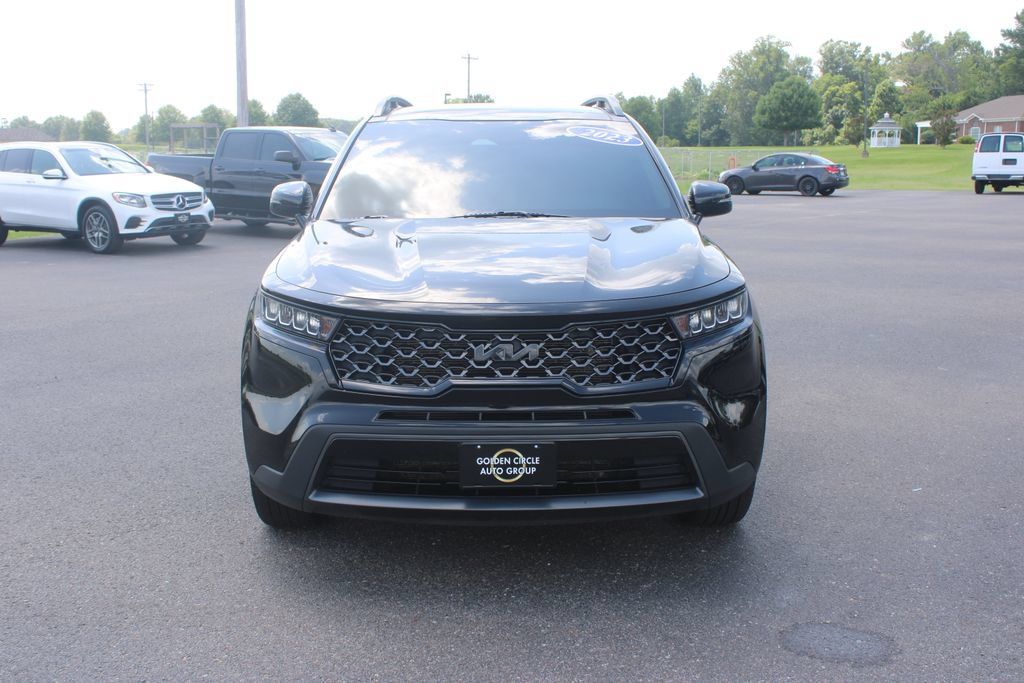 Used 2023 Kia Sorento S w/ Panoramic Sunroof Package AWD/4WD image 3