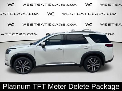 Used 2023 Nissan Pathfinder Platinum w/ Cargo Package AWD/4WD image 4