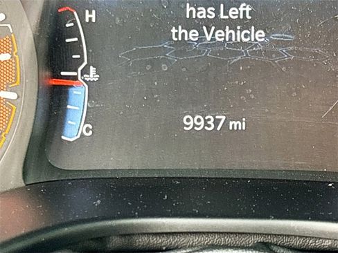 Used 2024 Jeep Compass Sport image 12