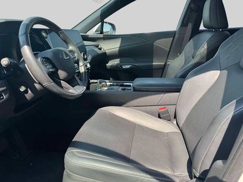 Used 2023 Lexus RX 350 Premium w/ Accessory Package (A2) AWD/4WD image 20