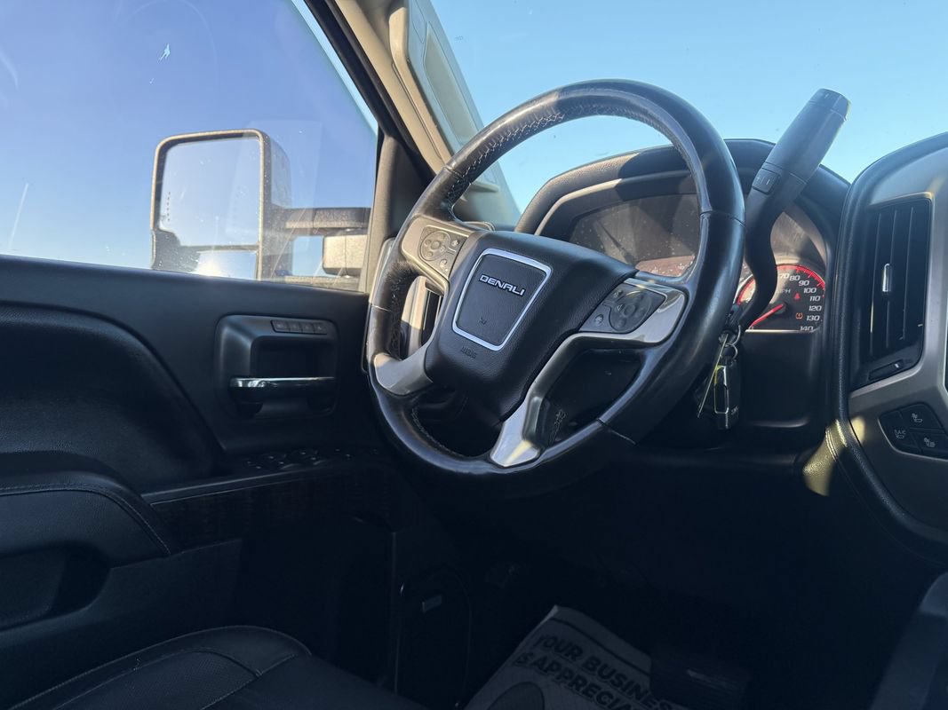 Used 2015 GMC Sierra 2500 Denali w/ Duramax Plus Package AWD/4WD image 13