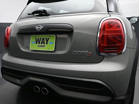 Used 2023 MINI Cooper S w/ Driver Assistance Package image 9