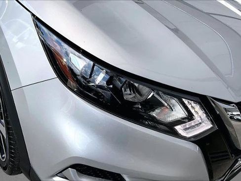 Certified 2020 Nissan Rogue Sport SL FWD image 27