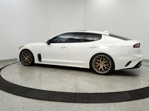 Used 2021 Kia Stinger GT1 RWD image 2