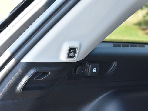 Used 2024 Jeep Grand Cherokee Limited image 34