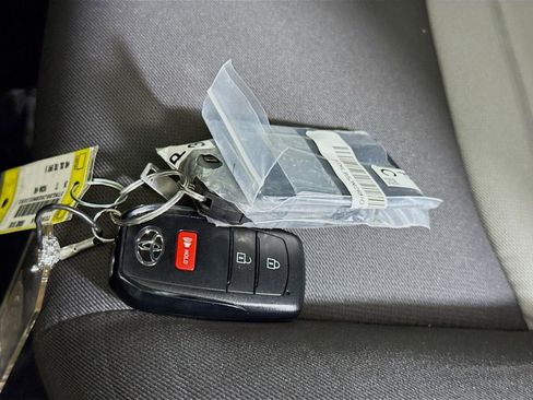 Certified 2024 Toyota Tacoma TRD Sport w/ TRD Sport Upgrade Package AWD/4WD image 33