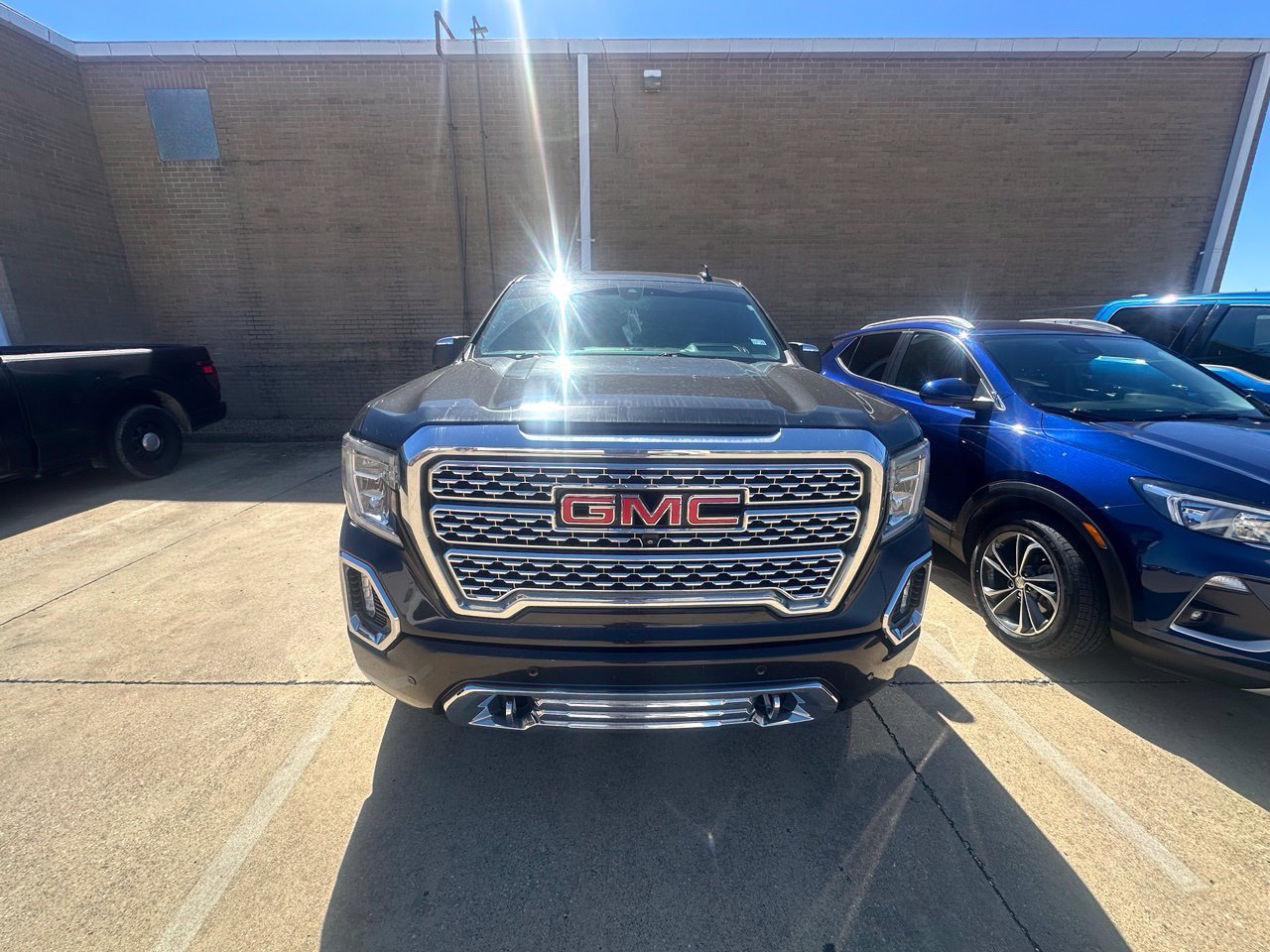 Used 2020 GMC Sierra 1500 Denali w/ Denali Ultimate Package AWD/4WD image 4