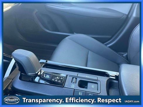 Certified 2023 Toyota Prius XLE image 30