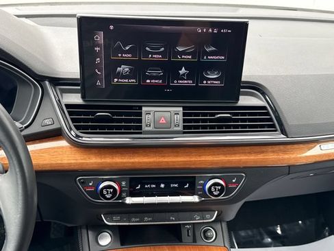 Used 2023 Audi Q5 2.0T Premium Plus AWD/4WD image 15