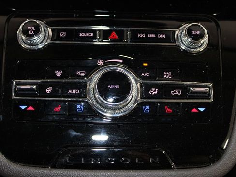 Used 2022 Lincoln Corsair AWD w/ Equipment Group 101A image 30