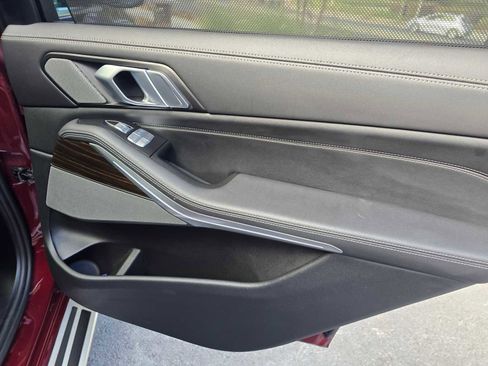 Used 2024 BMW X7 xDrive40i image 13