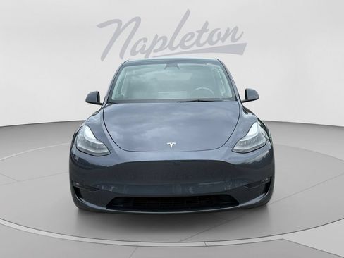 Used 2023 Tesla Model Y Long Range AWD/4WD image 9