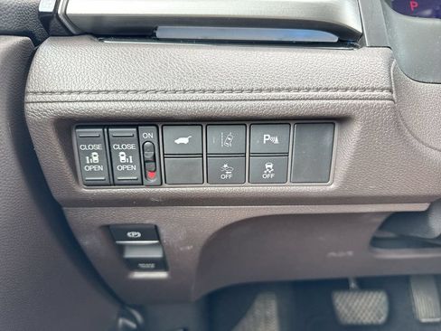 Used 2019 Honda Odyssey Elite image 19